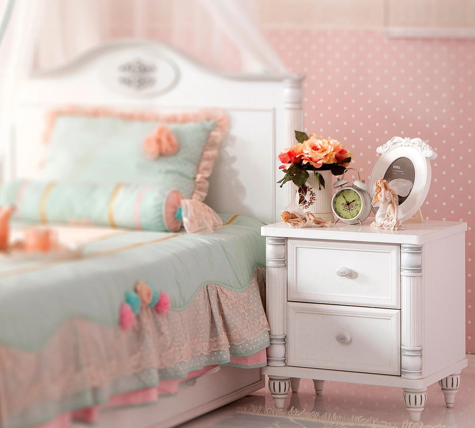 Нощно шкафче «Romantic» + две чекмеджета, размер 50х56х42см